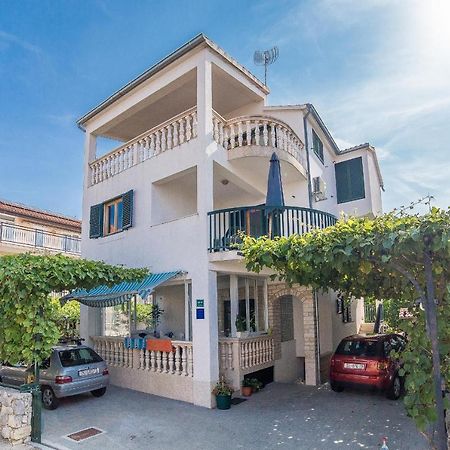 Apartments Grulovic Срима Экстерьер фото